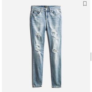 Judy Blue Mid Rise Distressed Skinny Jeans